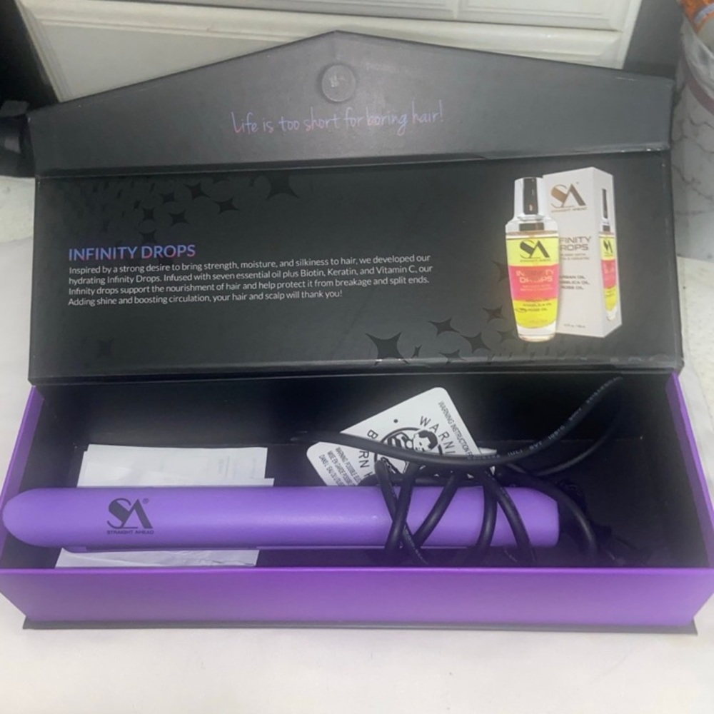 STRAIGHT AHEAD BIONIC PRO FLAT IRON